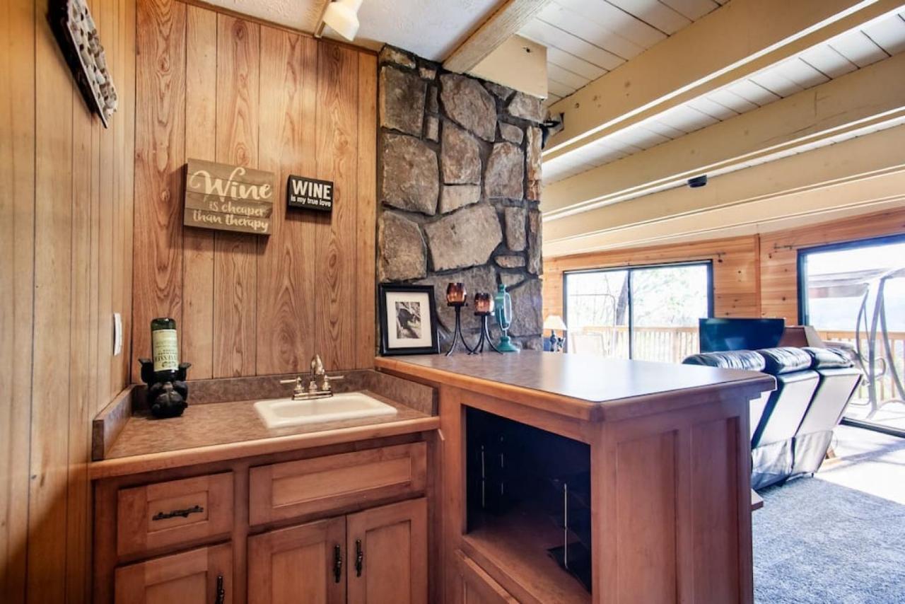 Bear View Chalet With Hot Tub And Near Ober Гетлинбург Екстериор снимка